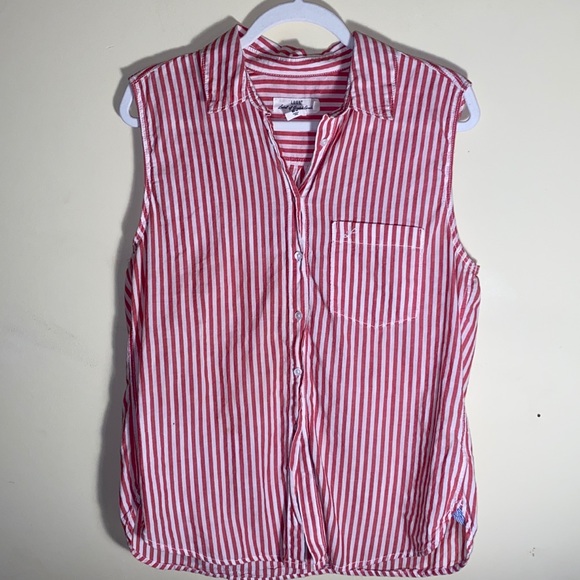 H&M Tops - H&M Button Up Sleeveless Top size 10 H&M Tops - H&M Button Up Sleeveless Top size 10